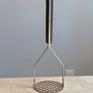 VTG Flint Arrowhead Stainless Steel Potato Masher Black Full Tang USA 9.75"